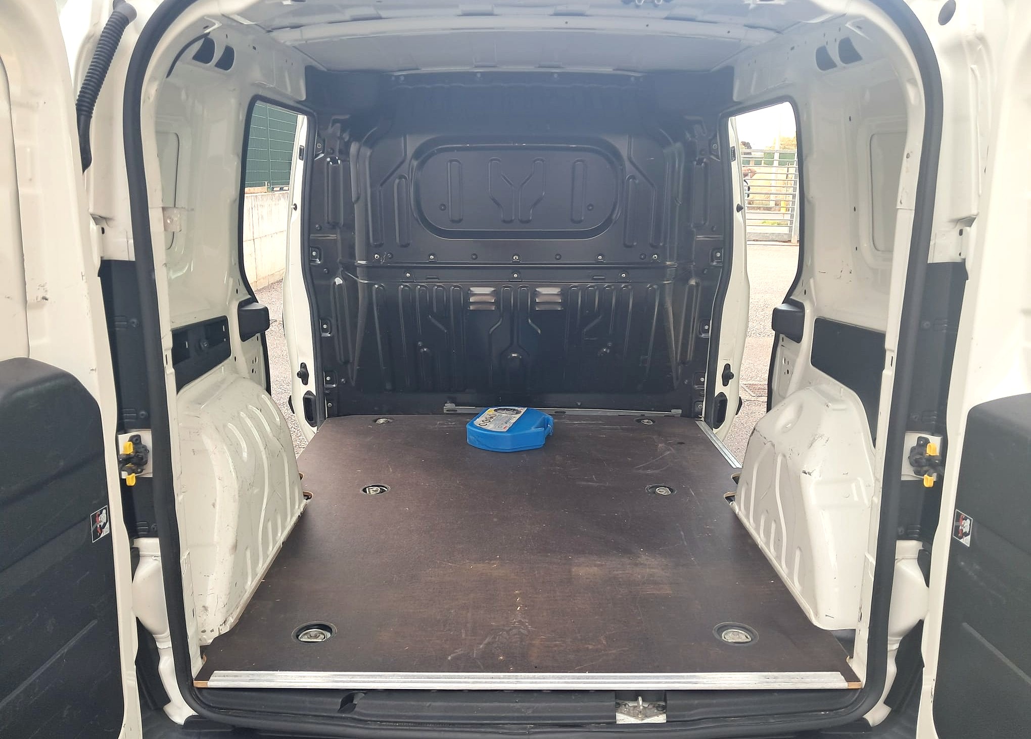 Fiat Doblò 1.6 MJT 105CV PC-TN Cargo Lamierato SX – Doppia porta laterale (Iva Esposta)