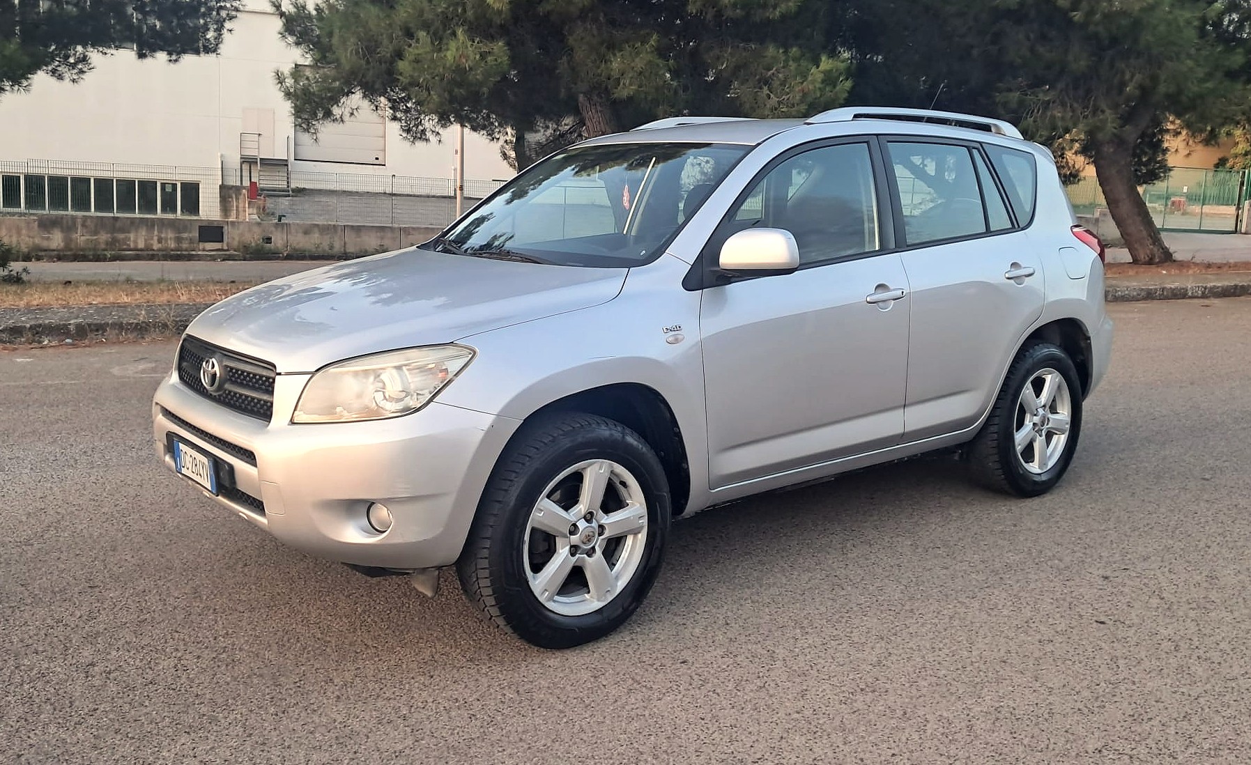 RAV4 2.2 D-4D 136 CV Sol
