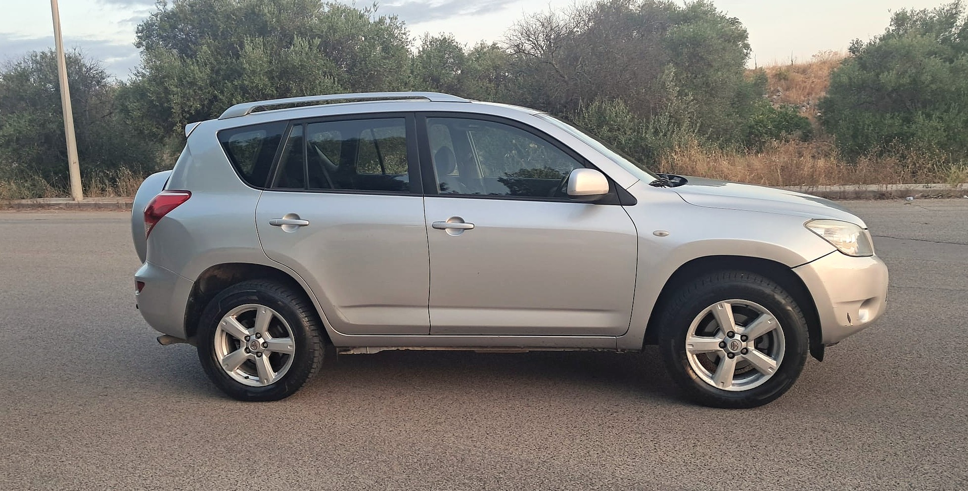 RAV4 2.2 D-4D 136 CV Sol