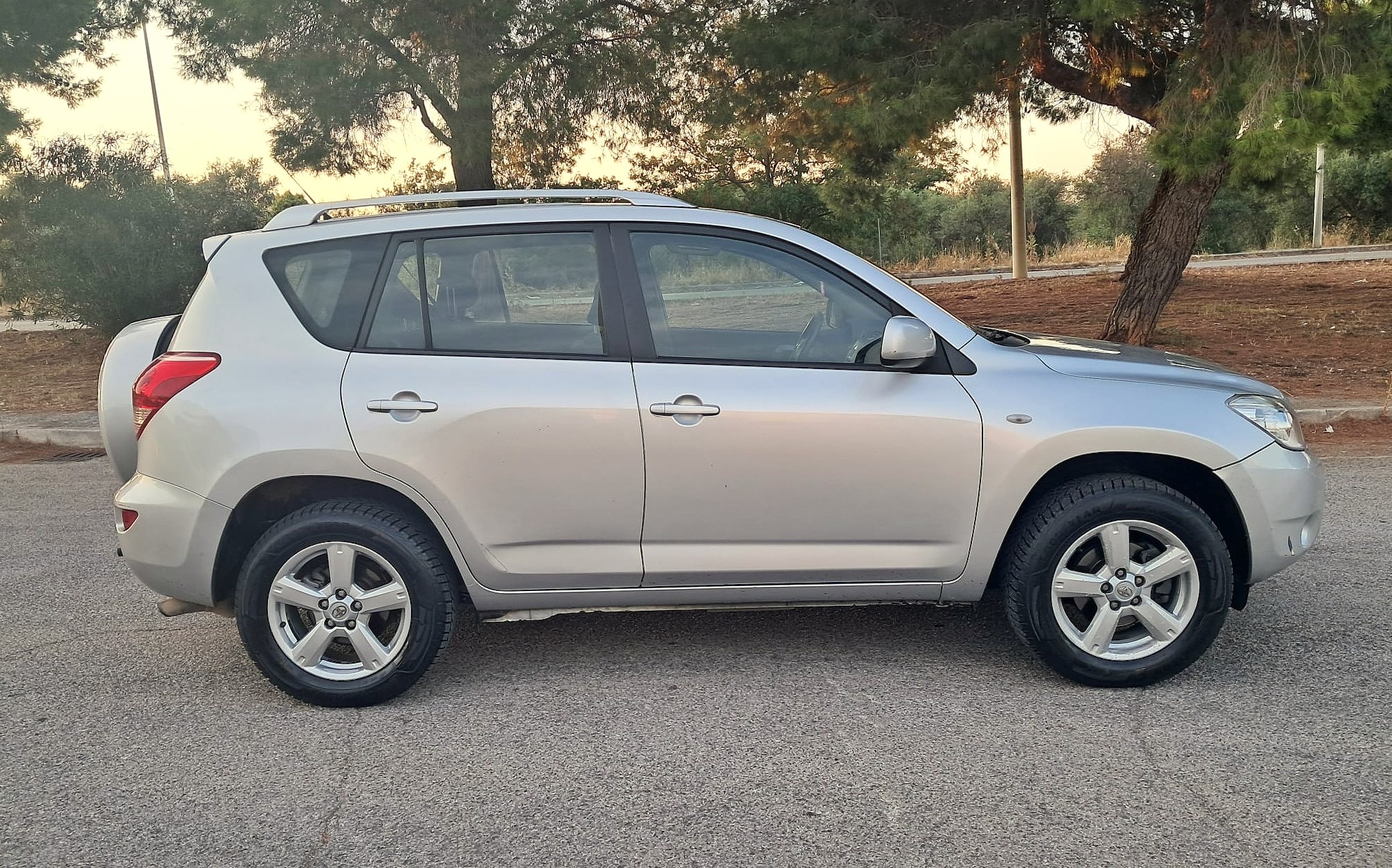 RAV4 2.2 D-4D 136 CV Sol