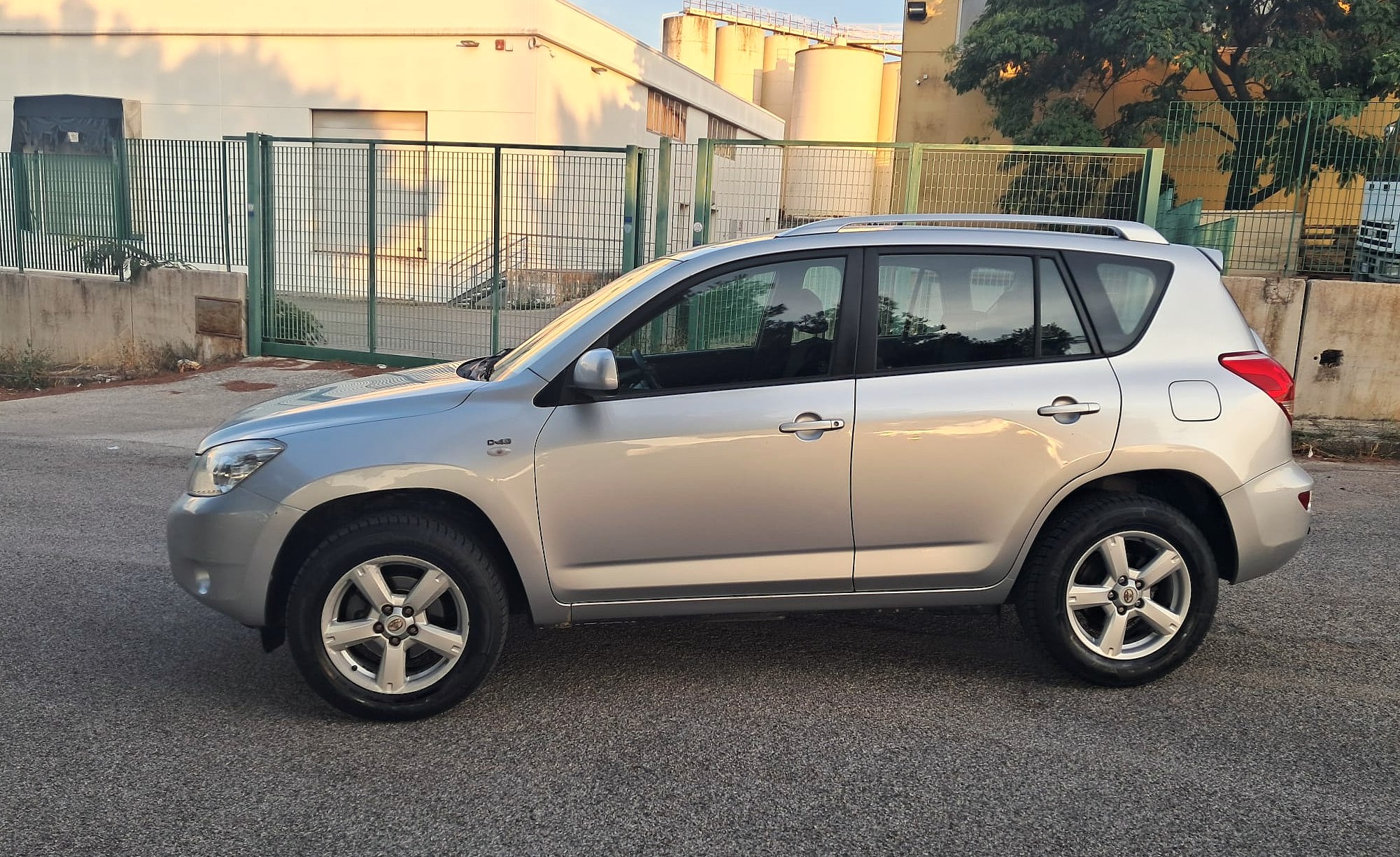 RAV4 2.2 D-4D 136 CV Sol