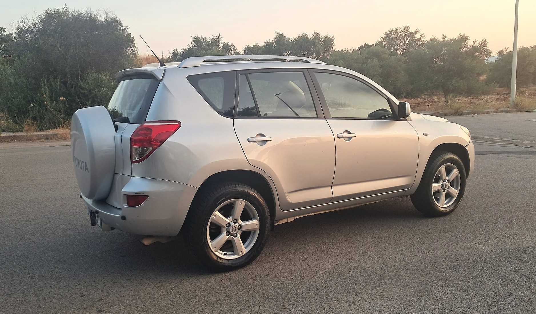 RAV4 2.2 D-4D 136 CV Sol