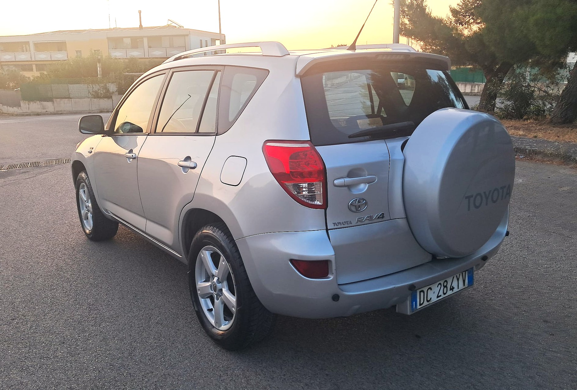 RAV4 2.2 D-4D 136 CV Sol