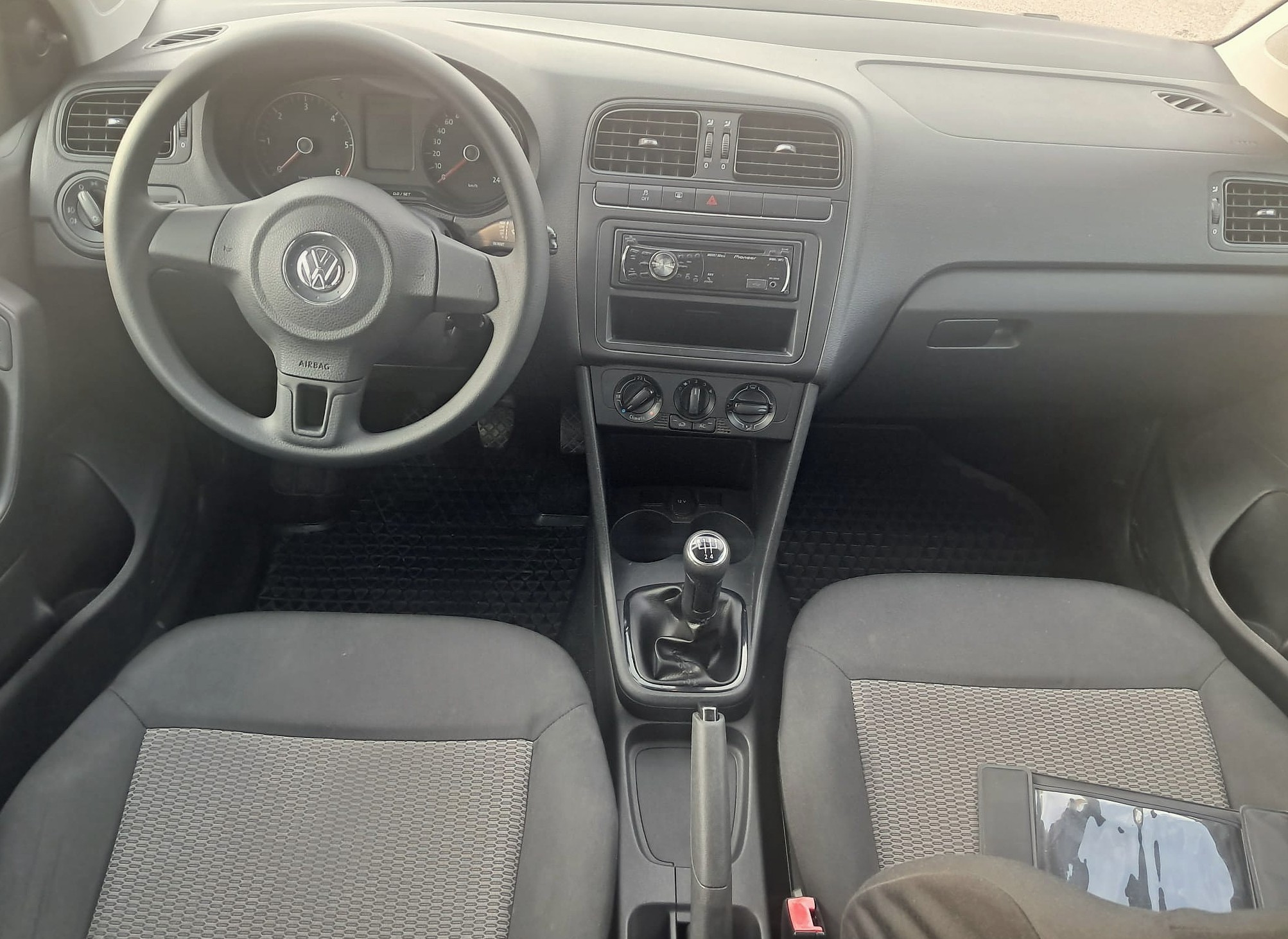 Volkswagen Polo 1.6 75CV – Comfortline (Ideale per neopatentati)