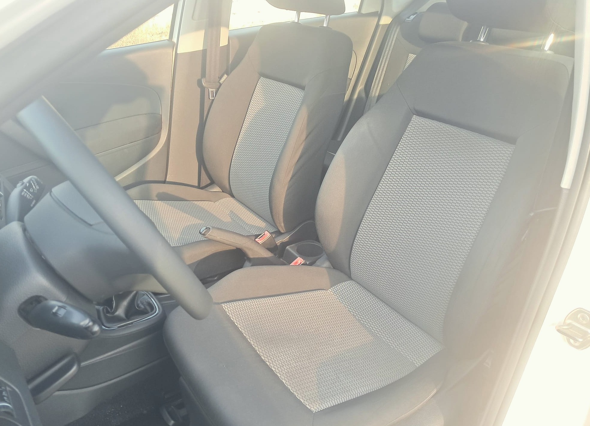 Volkswagen Polo 1.6 75CV – Comfortline (Ideale per neopatentati)