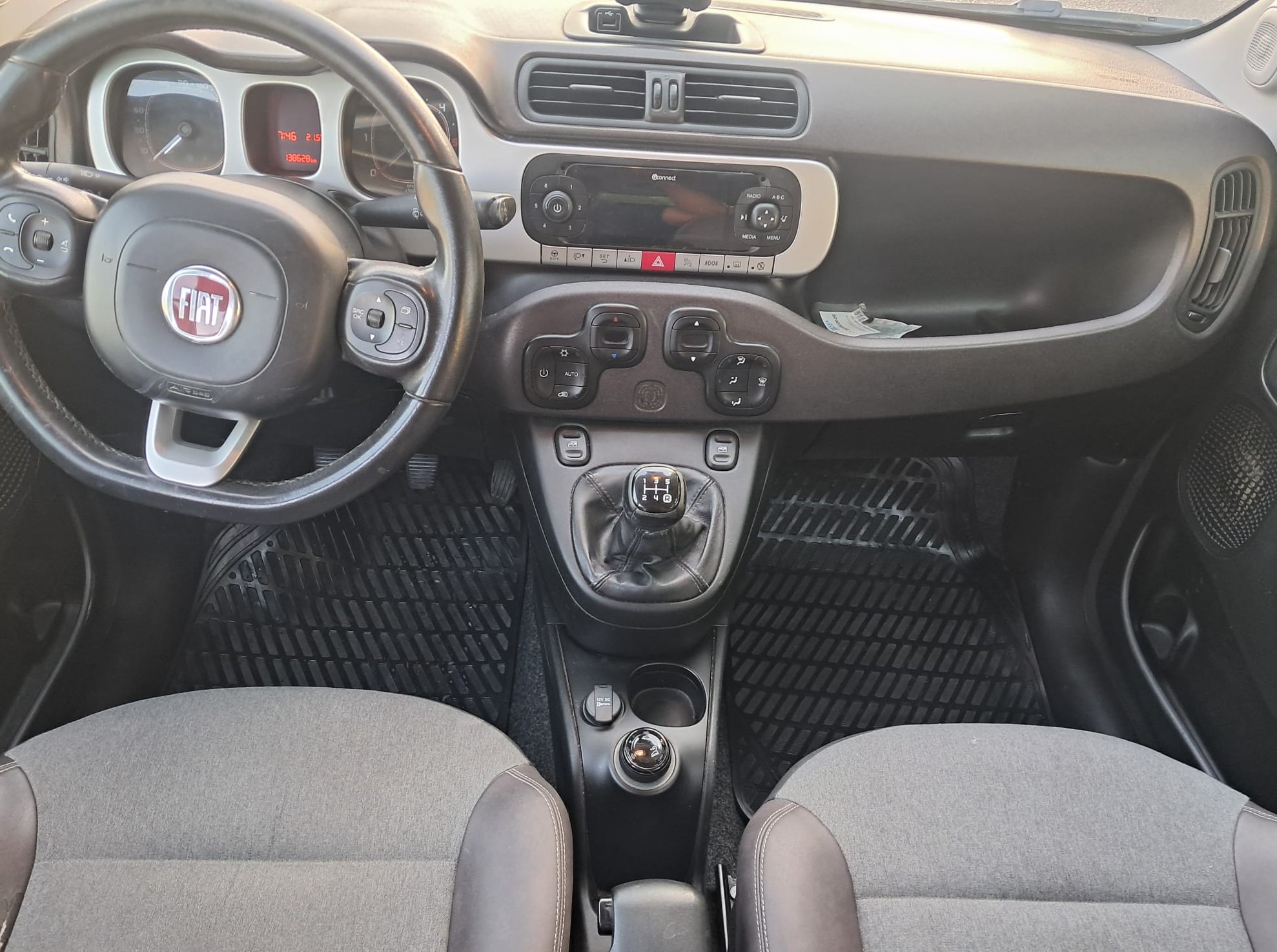 Fiat Panda 1.3 M-Jet Cross 4×4 con gancio traino