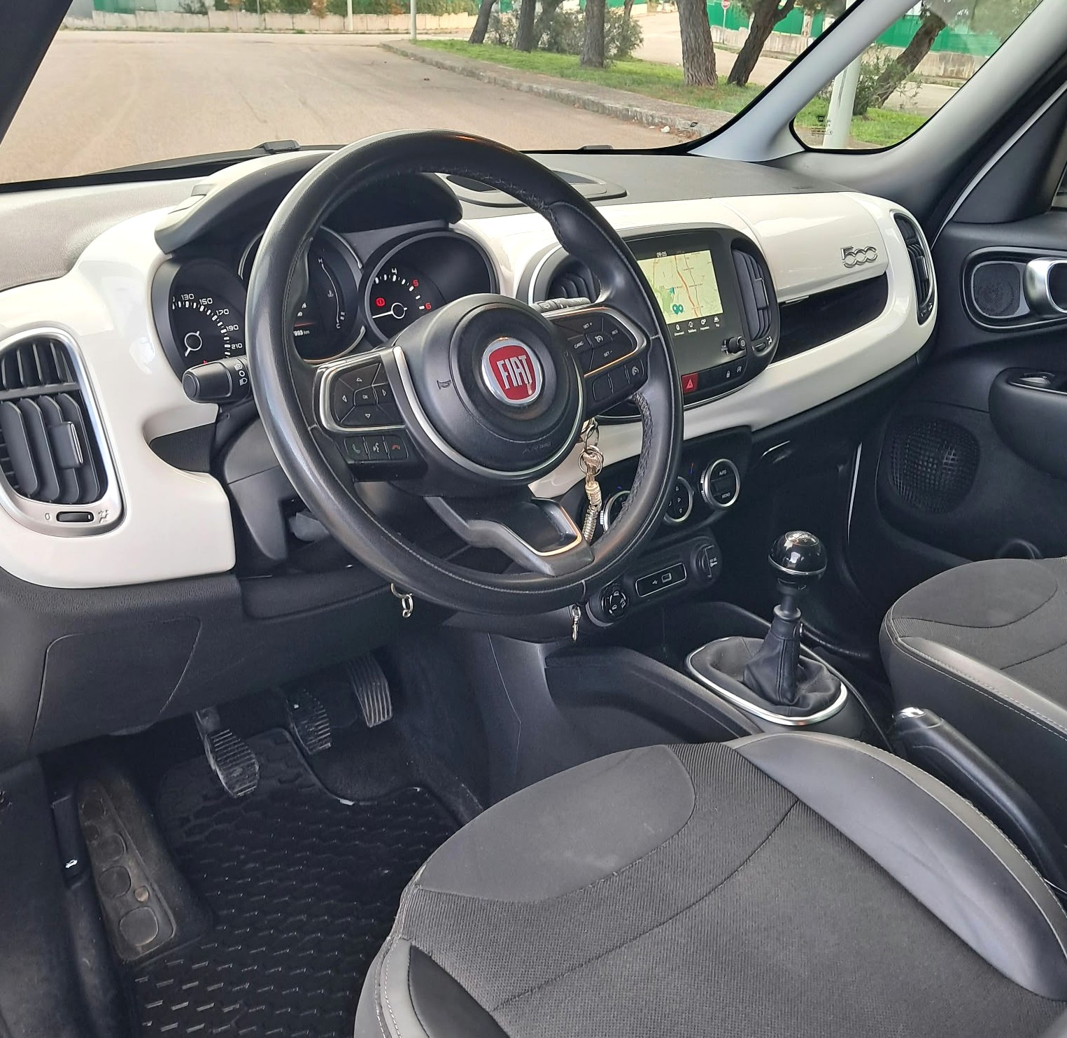 Fiat 500L 1.6 Multijet 120 CV Mirror City Cross