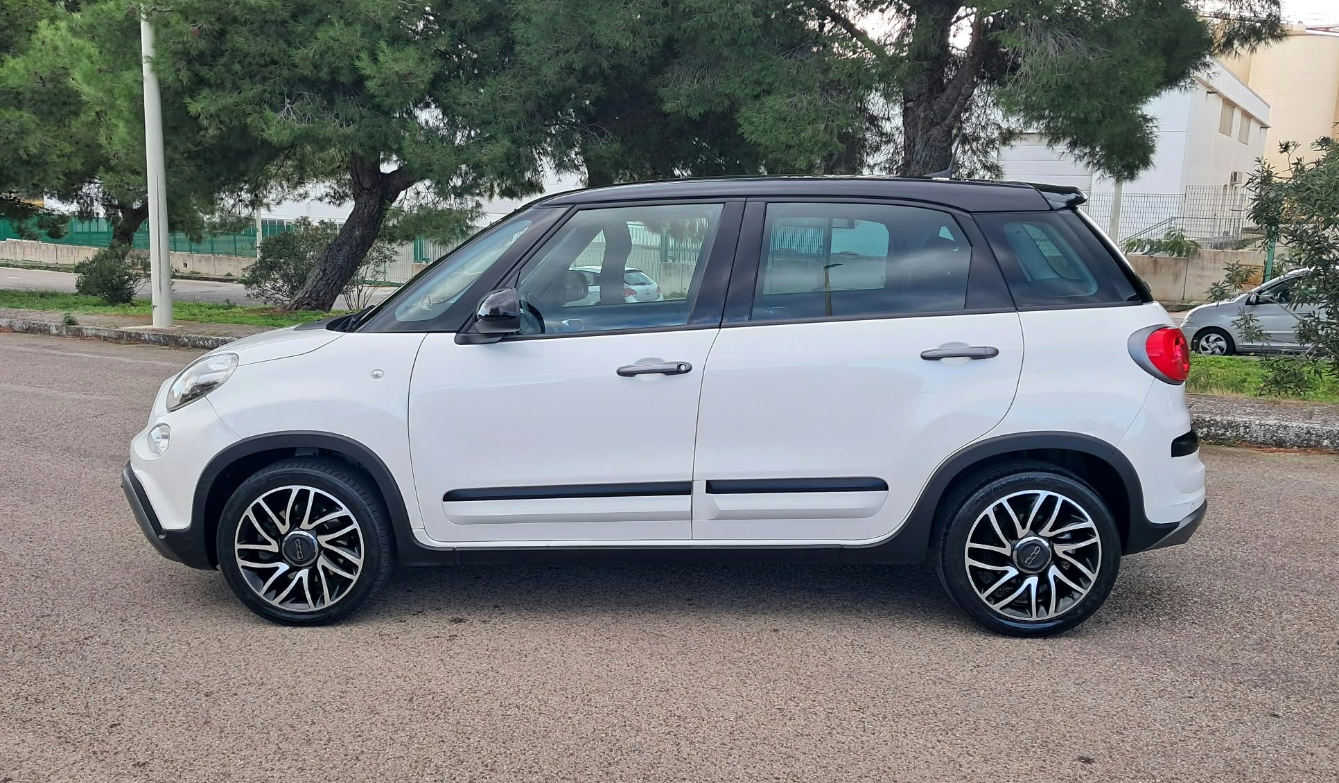 Fiat 500L 1.6 Multijet 120 CV Mirror City Cross